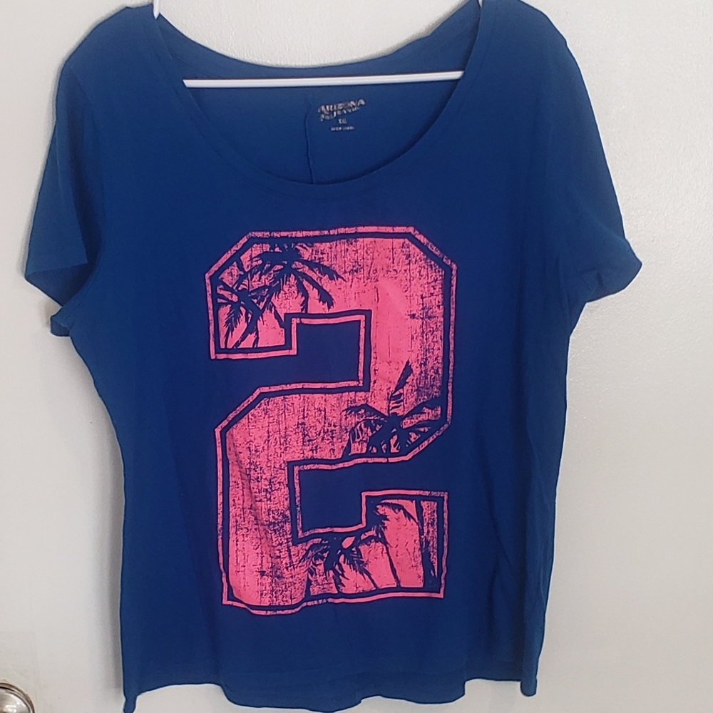 🌼3 for 22🌼XXL Arizona Tee